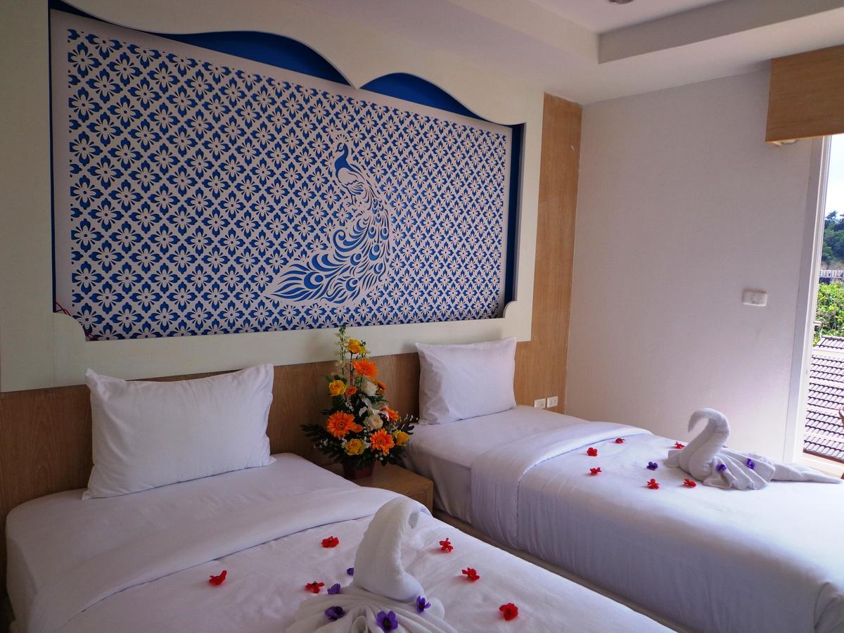 Red Sapphire Hotel Patong Extérieur photo