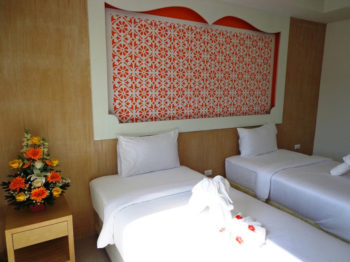 Red Sapphire Hotel Patong Extérieur photo