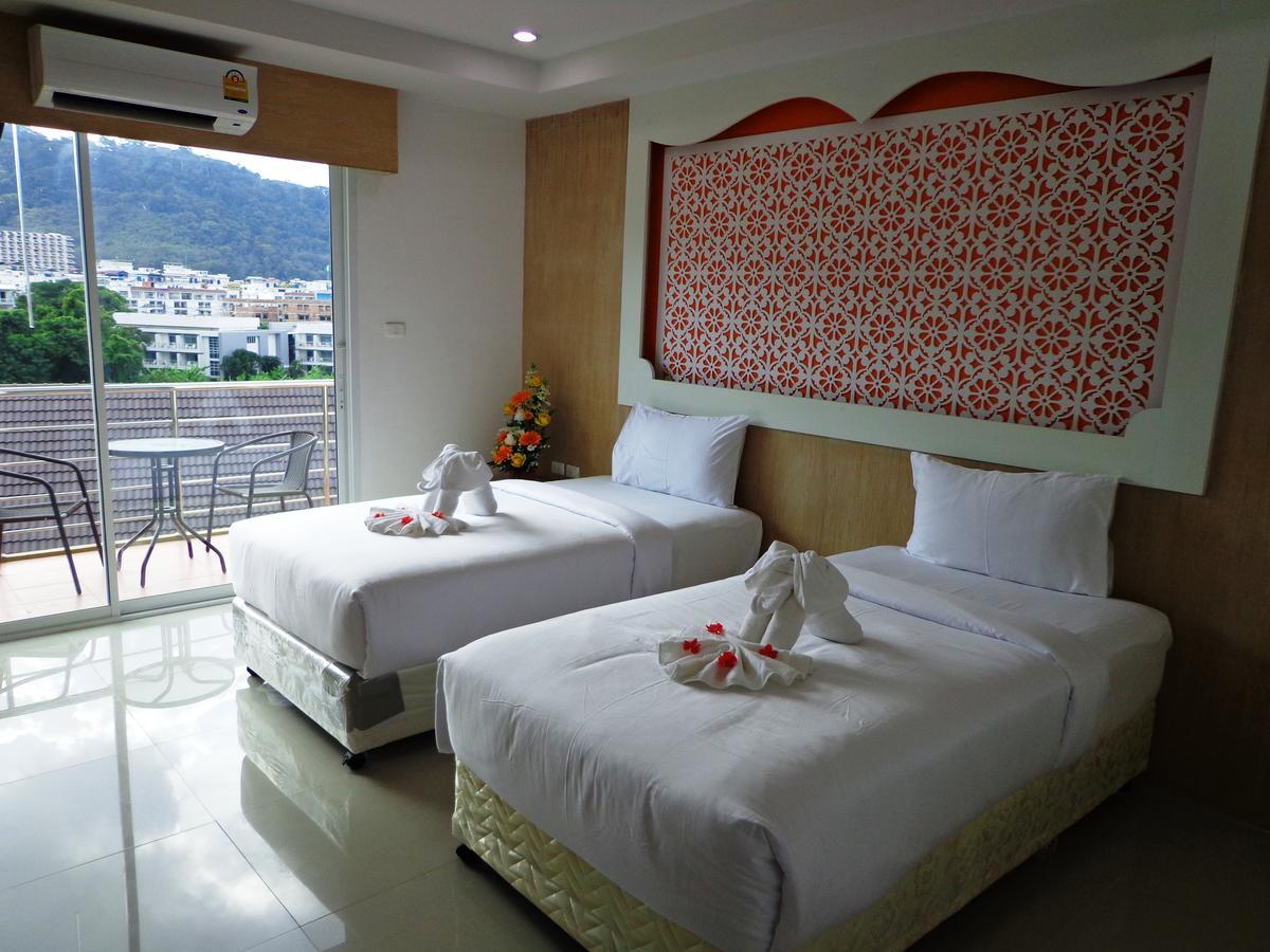 Red Sapphire Hotel Patong Extérieur photo
