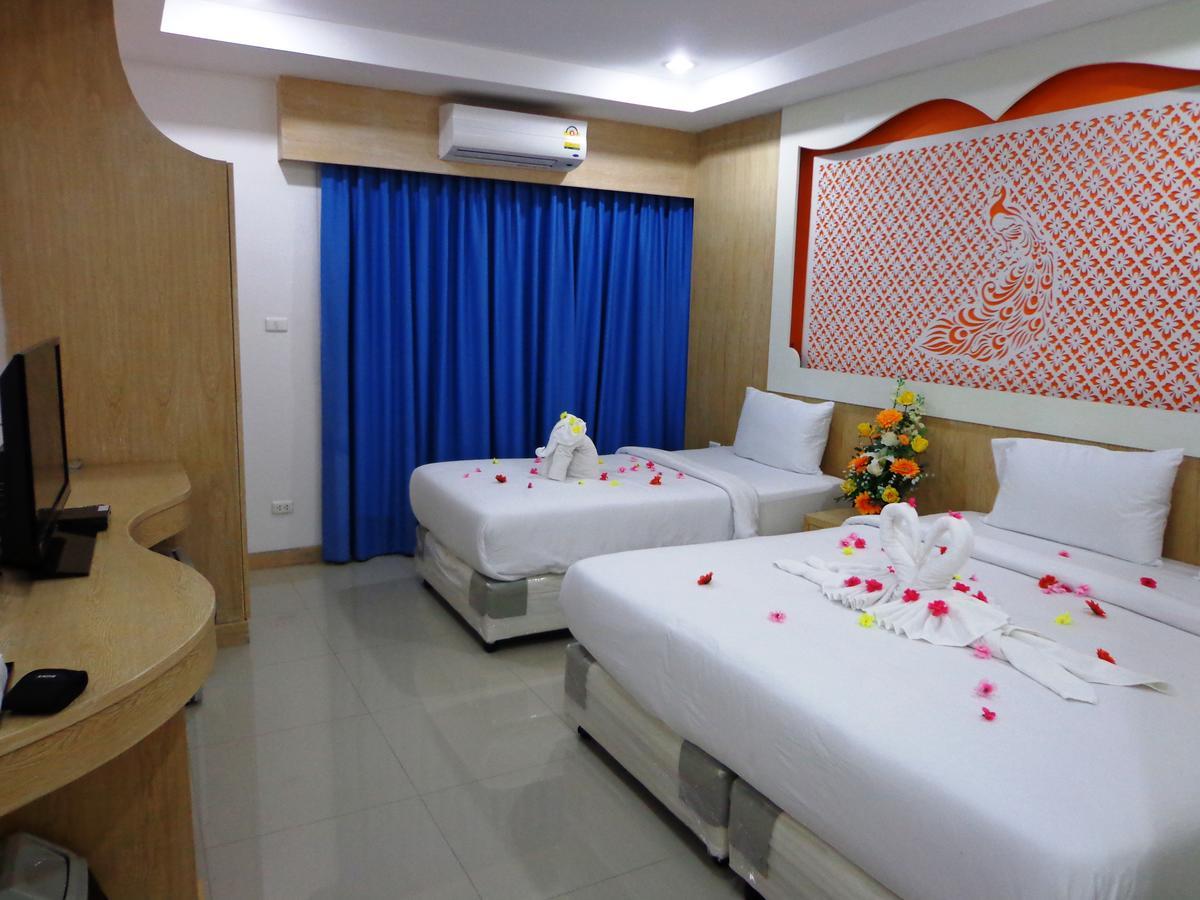 Red Sapphire Hotel Patong Extérieur photo