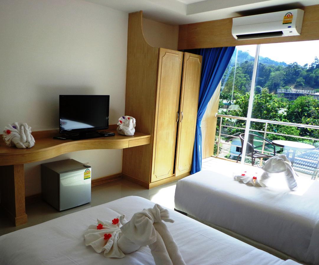 Red Sapphire Hotel Patong Extérieur photo