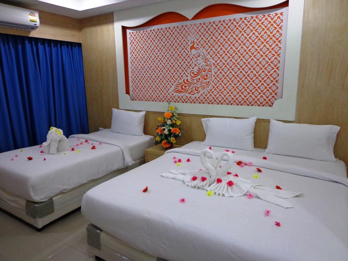 Red Sapphire Hotel Patong Extérieur photo