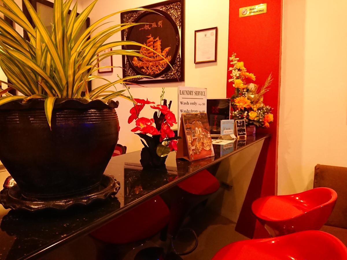 Red Sapphire Hotel Patong Extérieur photo