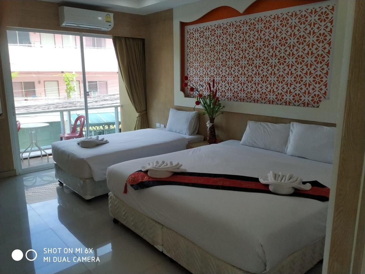 Red Sapphire Hotel Patong Extérieur photo