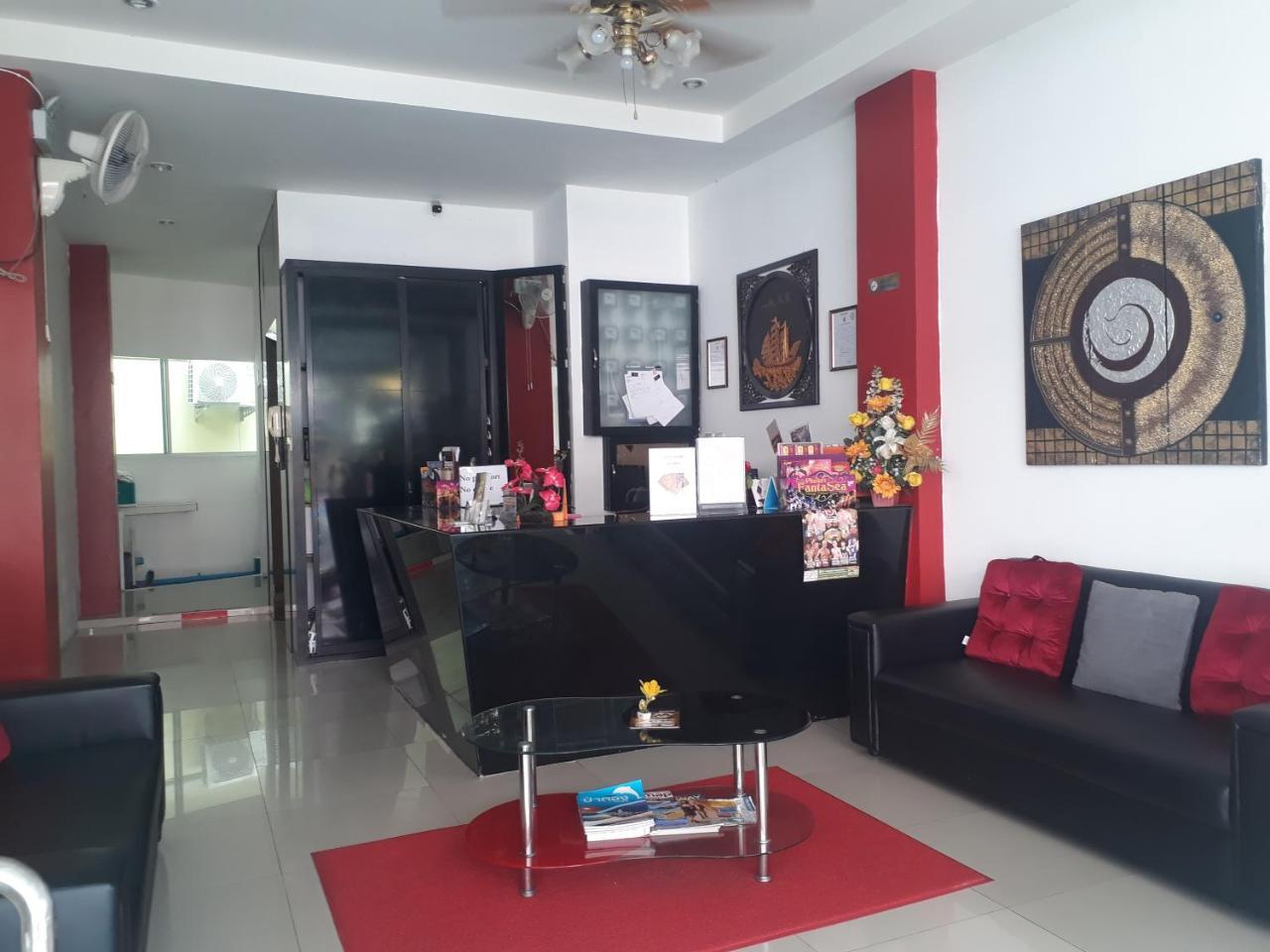 Red Sapphire Hotel Patong Extérieur photo