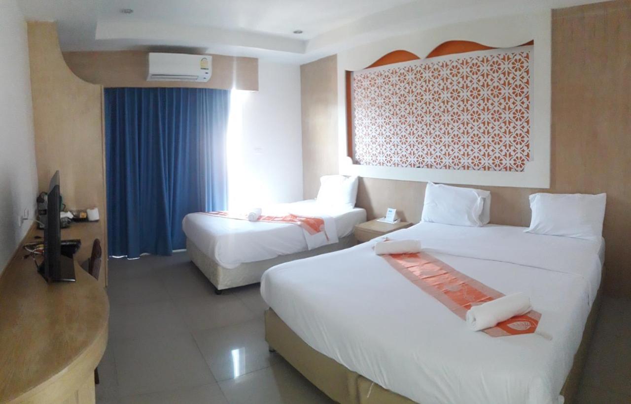 Red Sapphire Hotel Patong Extérieur photo