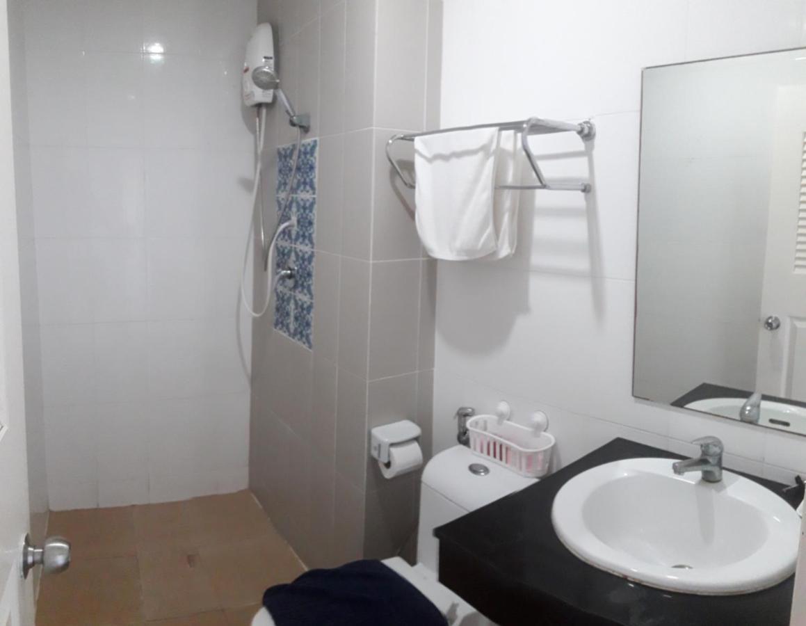 Red Sapphire Hotel Patong Extérieur photo